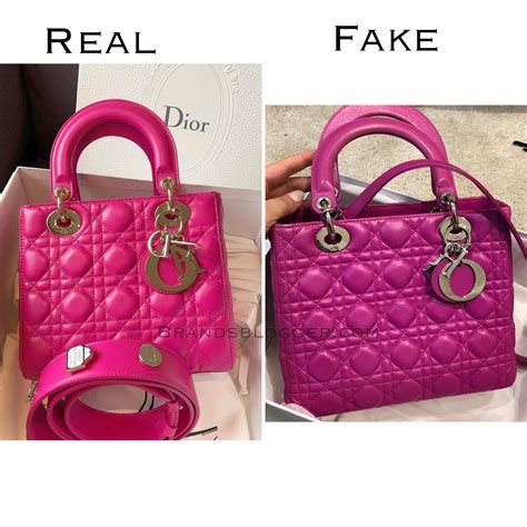 dior geldbeutel fake|is a dior bag real.